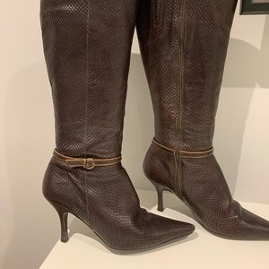 Chocolate Brown Heeled Boot - size 39